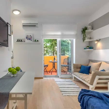 Rina Apartment